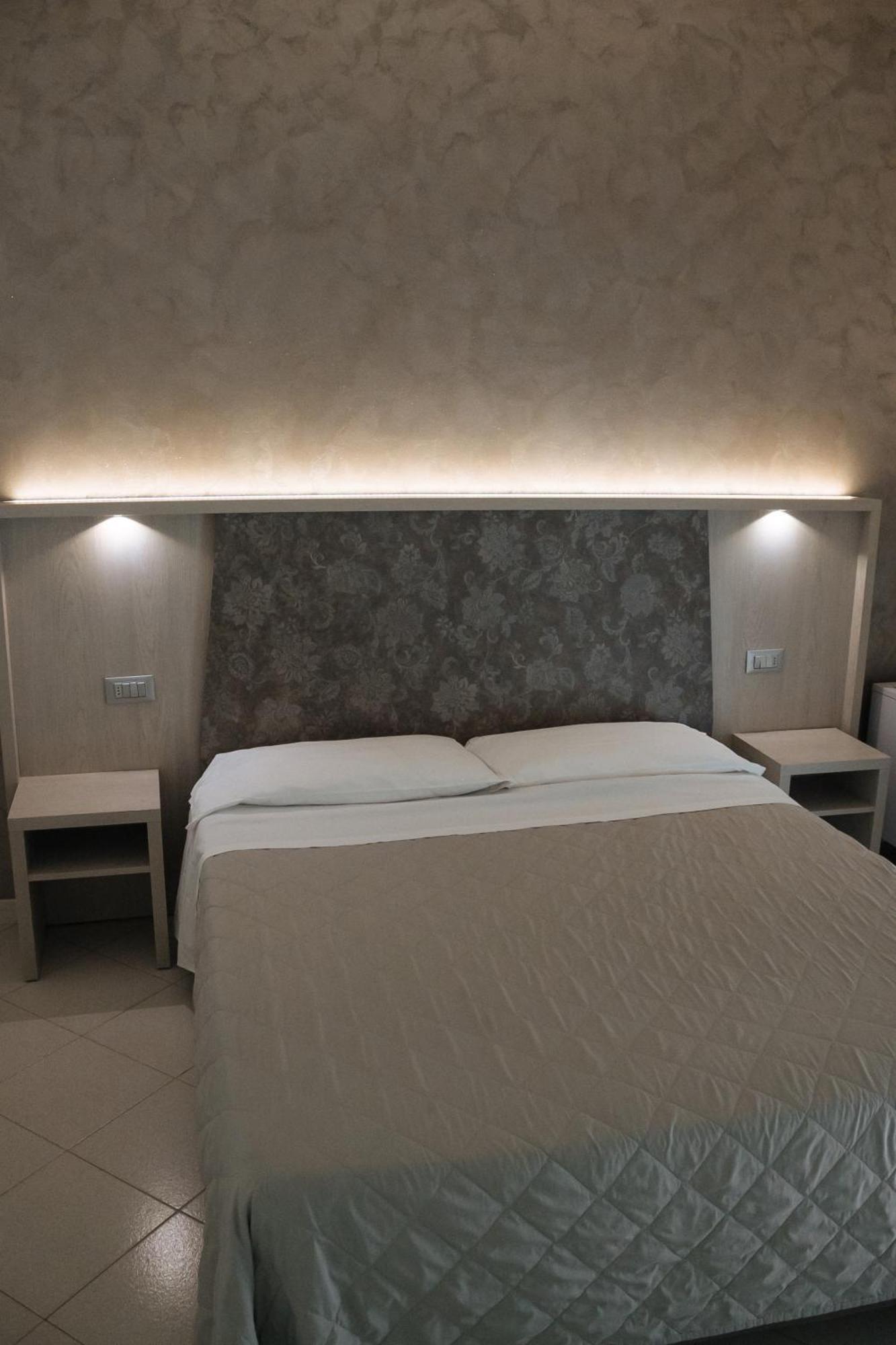 Gabbiano Apartments Ріміні Екстер'єр фото