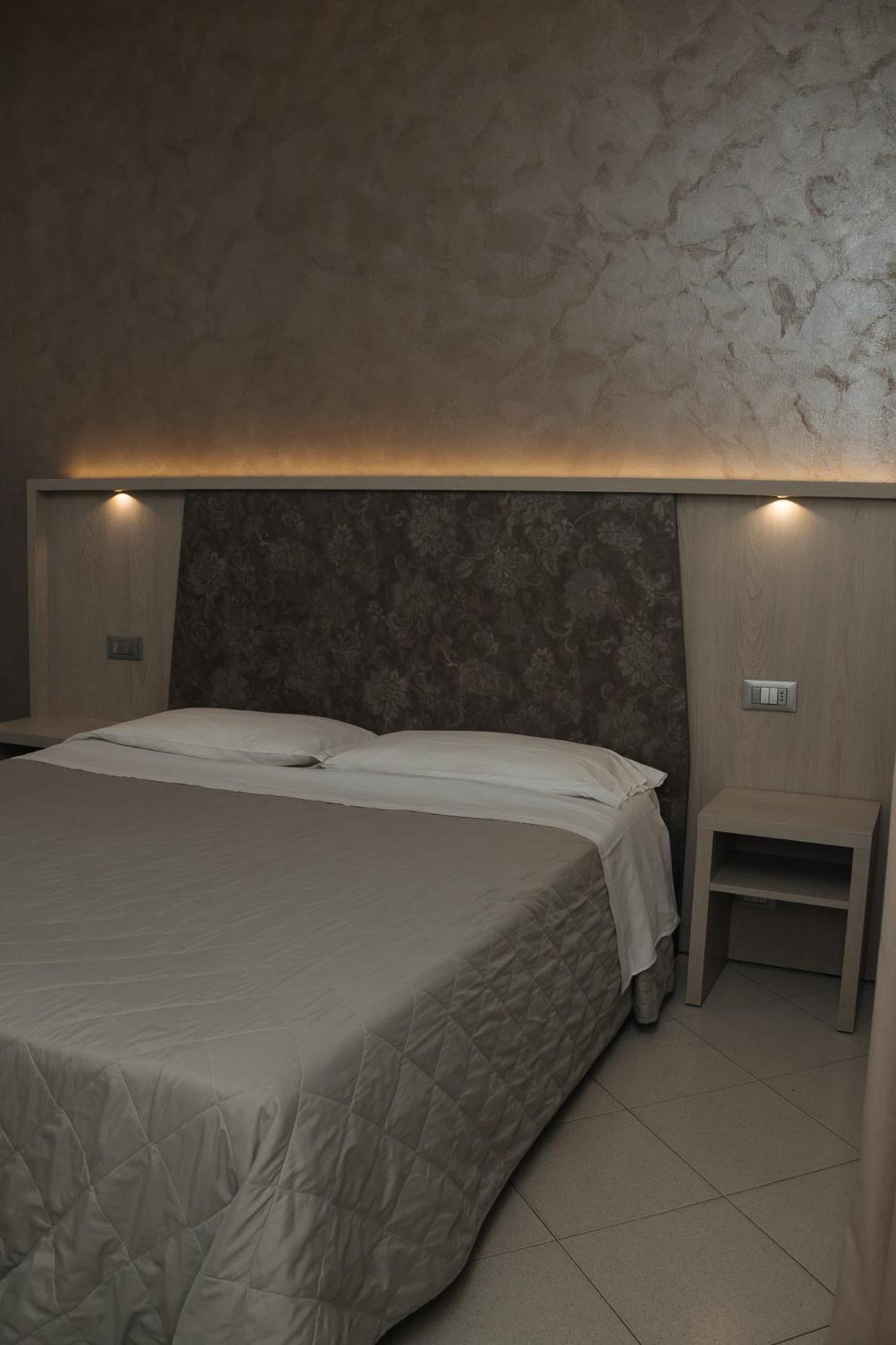 Gabbiano Apartments Ріміні Екстер'єр фото