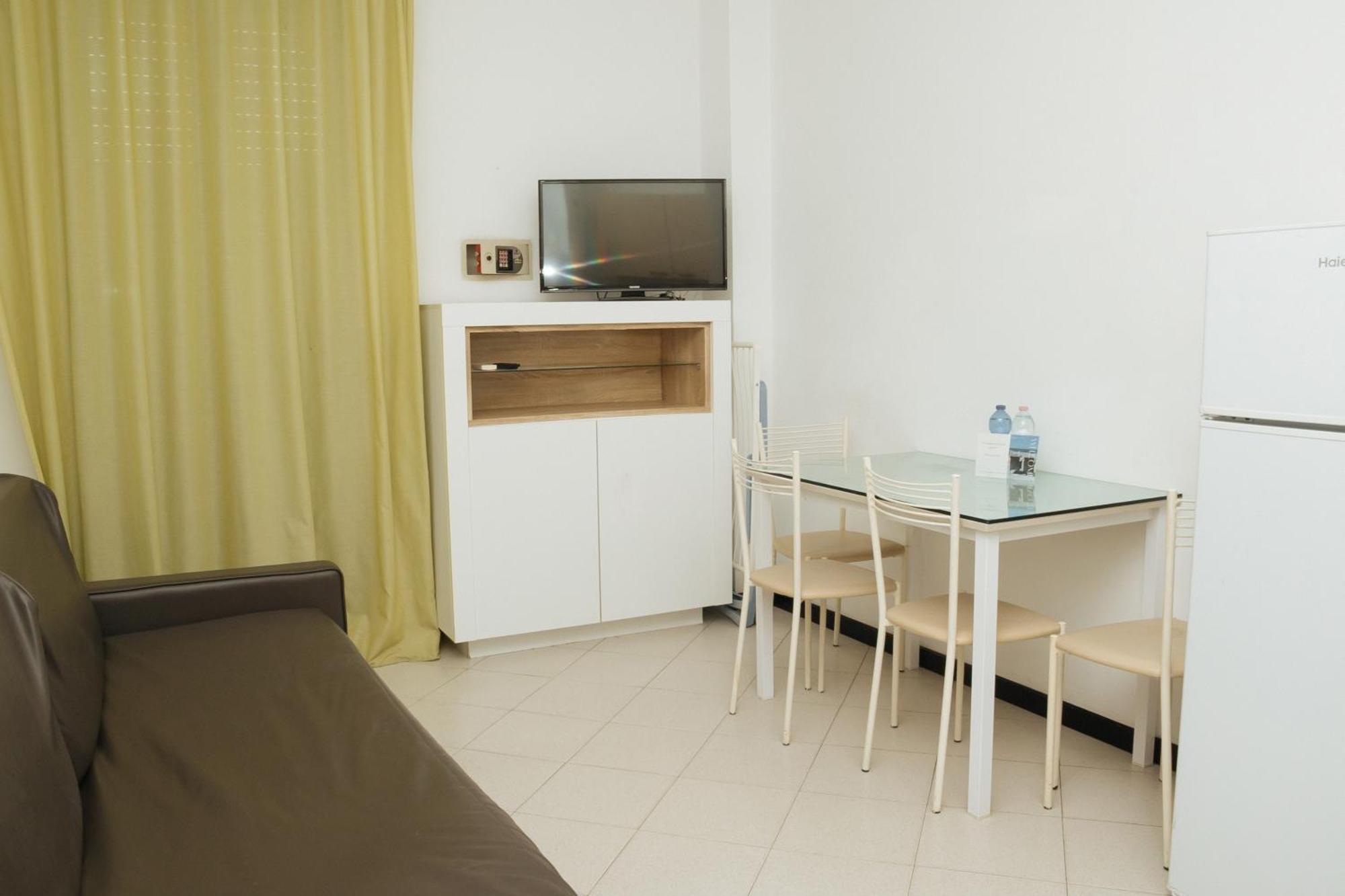 Gabbiano Apartments Ріміні Екстер'єр фото