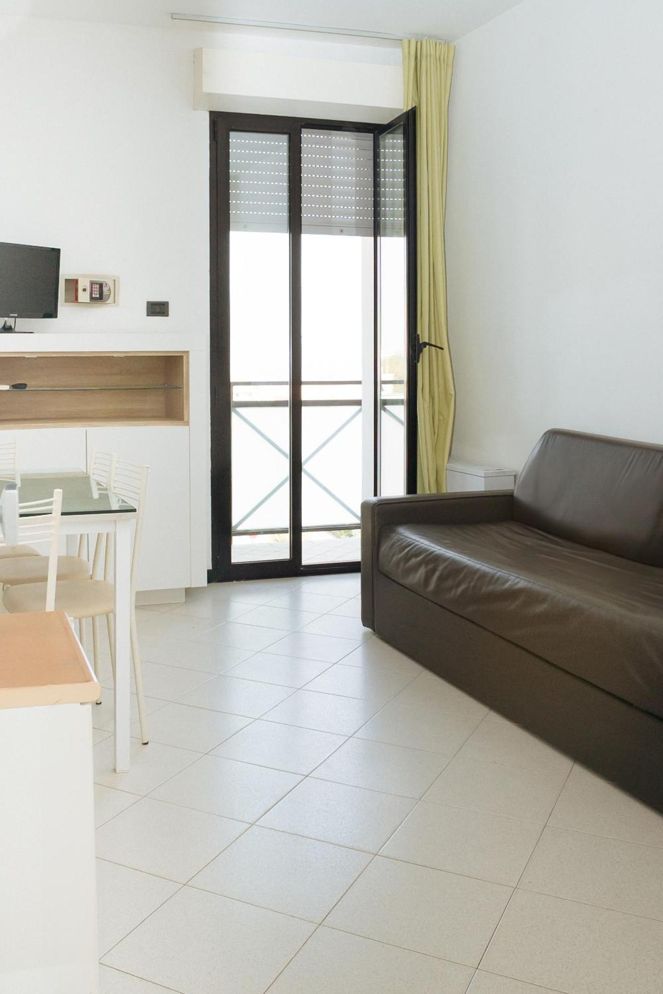 Gabbiano Apartments Ріміні Екстер'єр фото