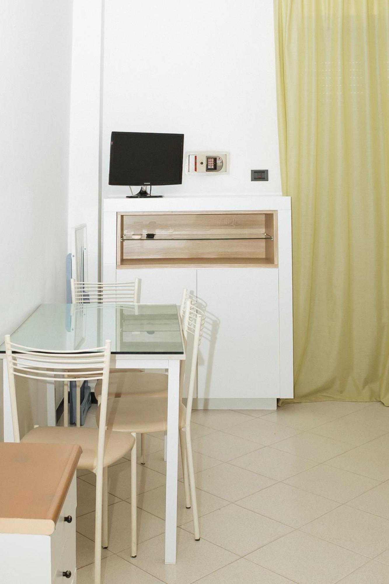 Gabbiano Apartments Ріміні Екстер'єр фото